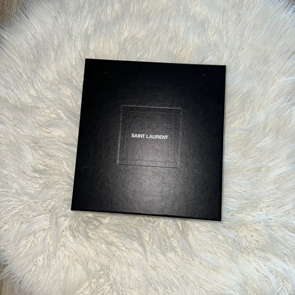 YSL HEELS AVN ‘24 - Picture 2 of 5